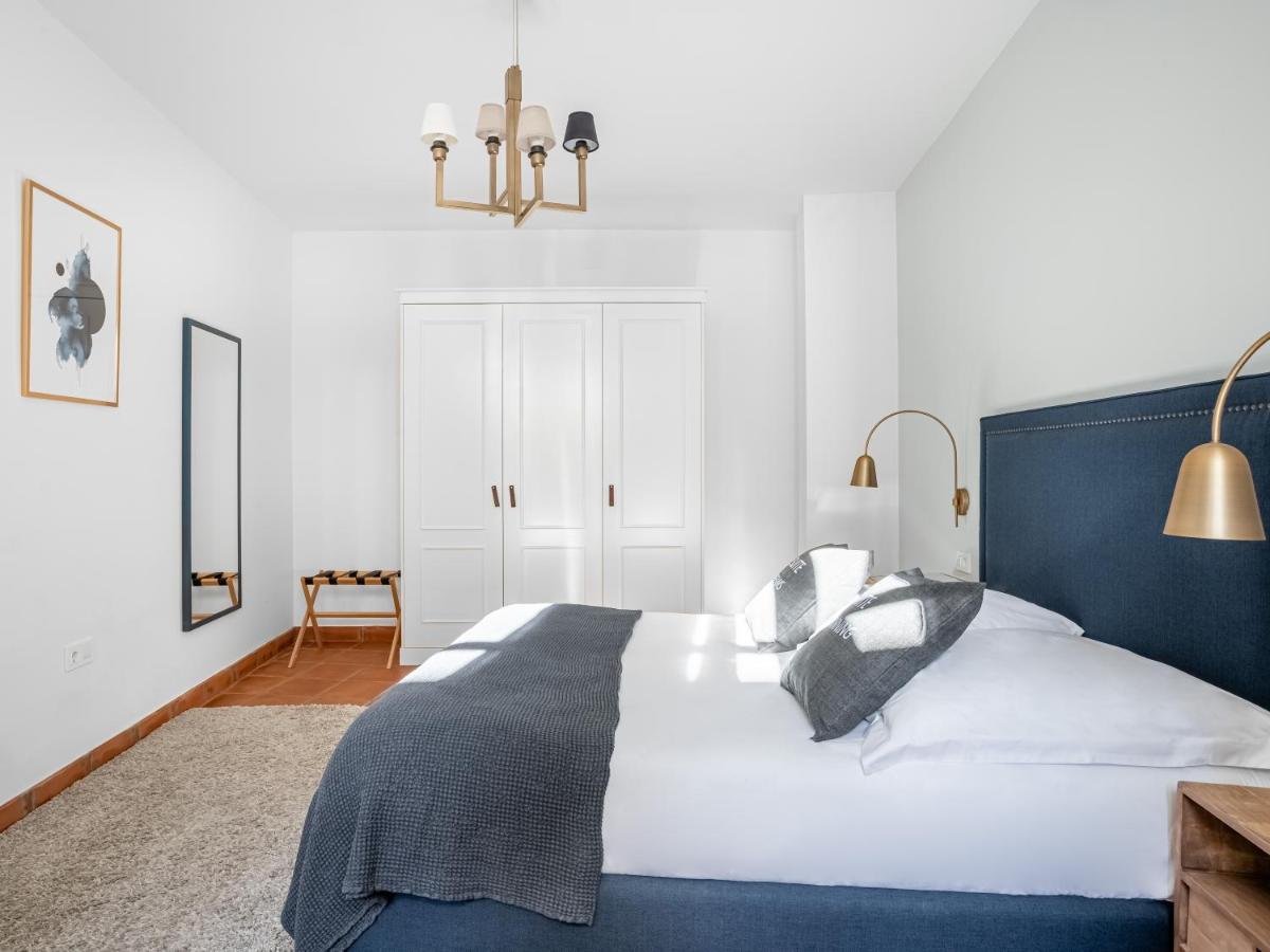 Limehome Granada Calle Santa Ana Екстериор снимка