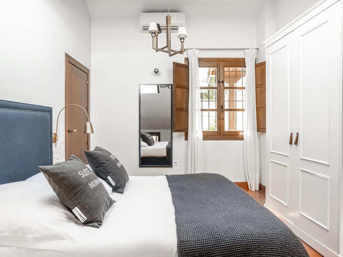 Limehome Granada Calle Santa Ana Екстериор снимка