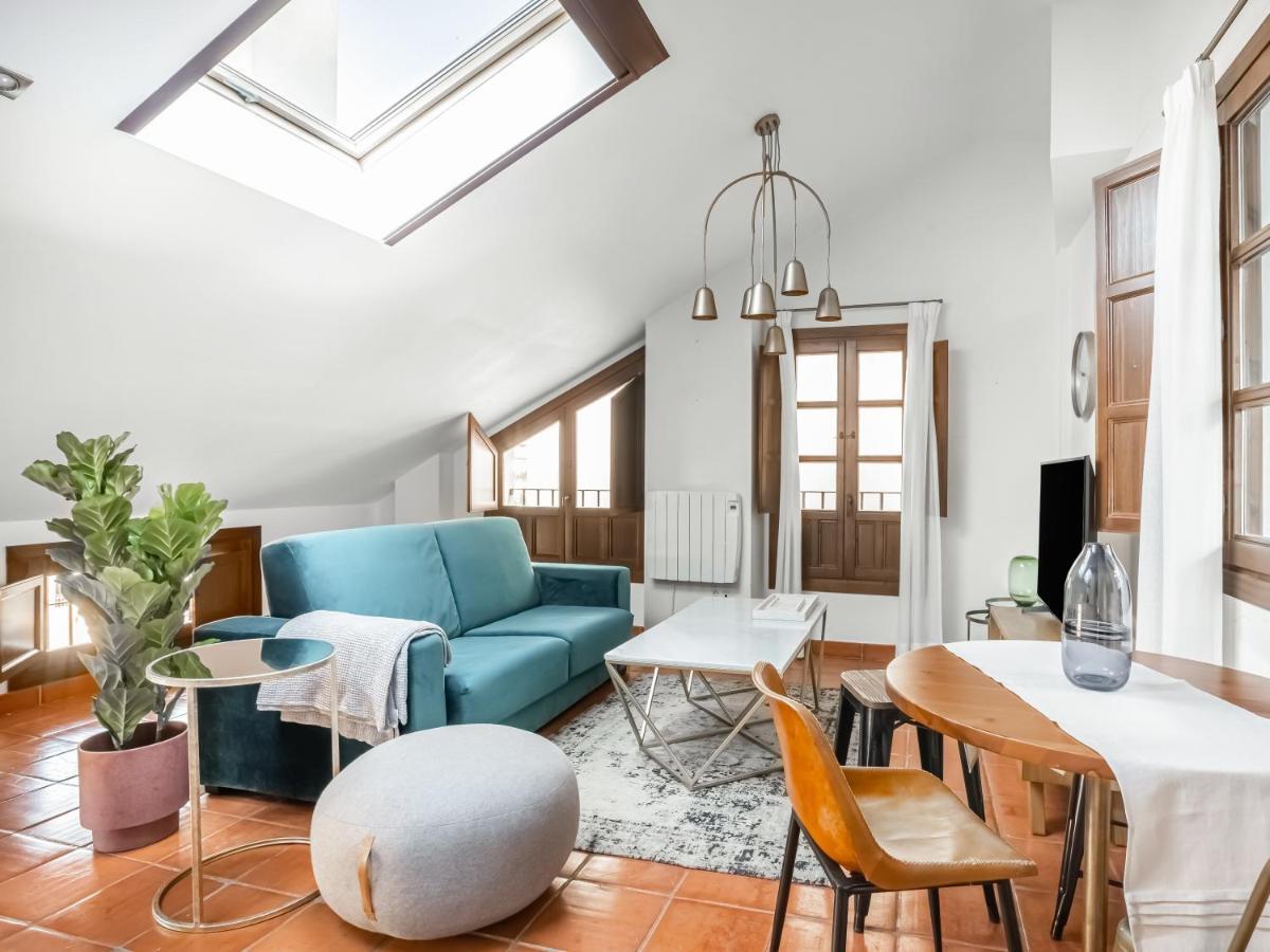 Limehome Granada Calle Santa Ana Екстериор снимка