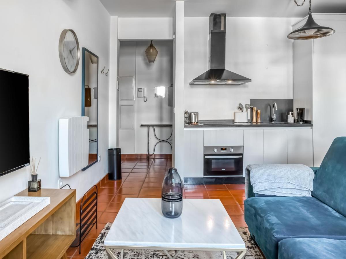 Limehome Granada Calle Santa Ana Екстериор снимка