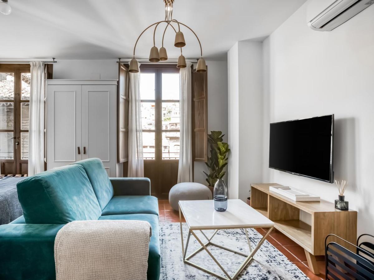 Limehome Granada Calle Santa Ana Екстериор снимка