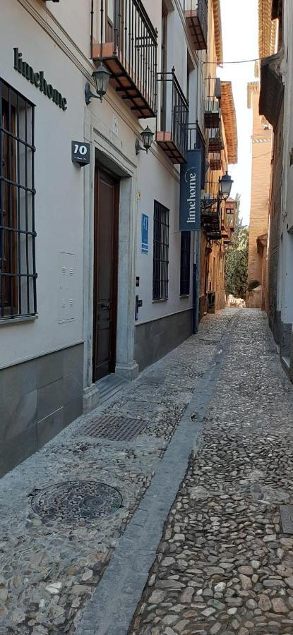 Limehome Granada Calle Santa Ana Екстериор снимка
